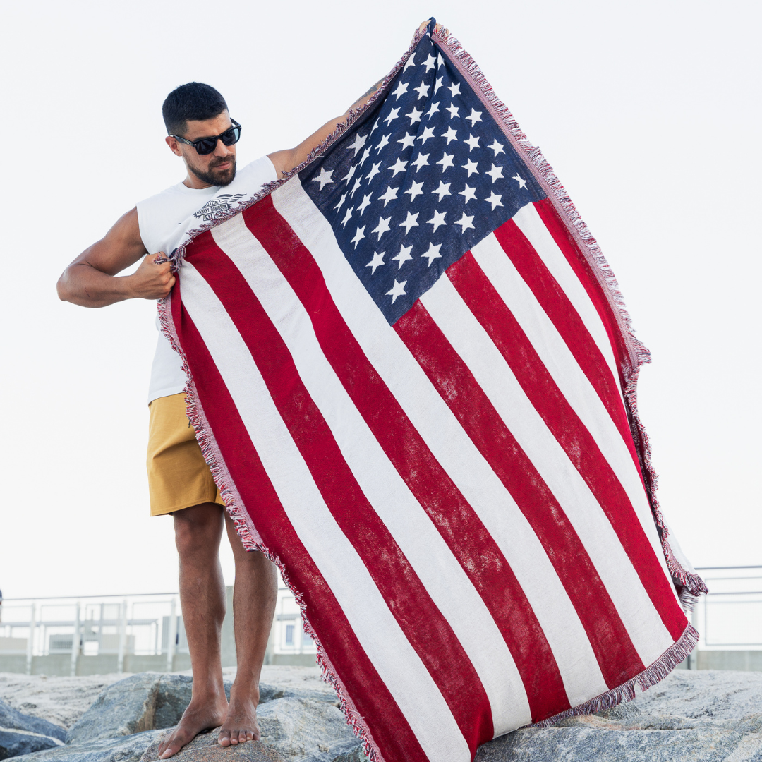 USA Fan Bundle – Flag Blanket + Cooling Towel | Limited Edition